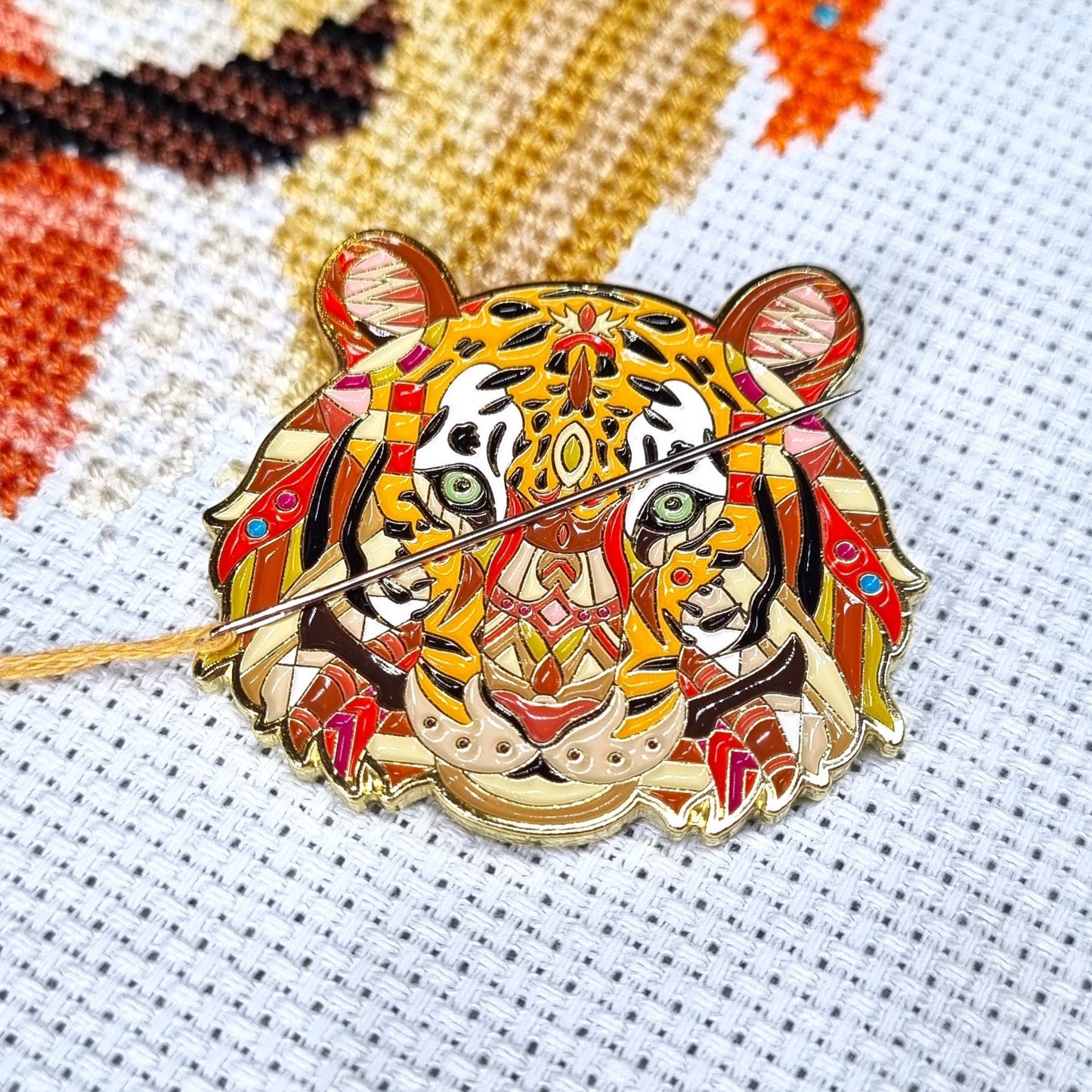 Needlework Accessory Bundle: 20 Needle Minders