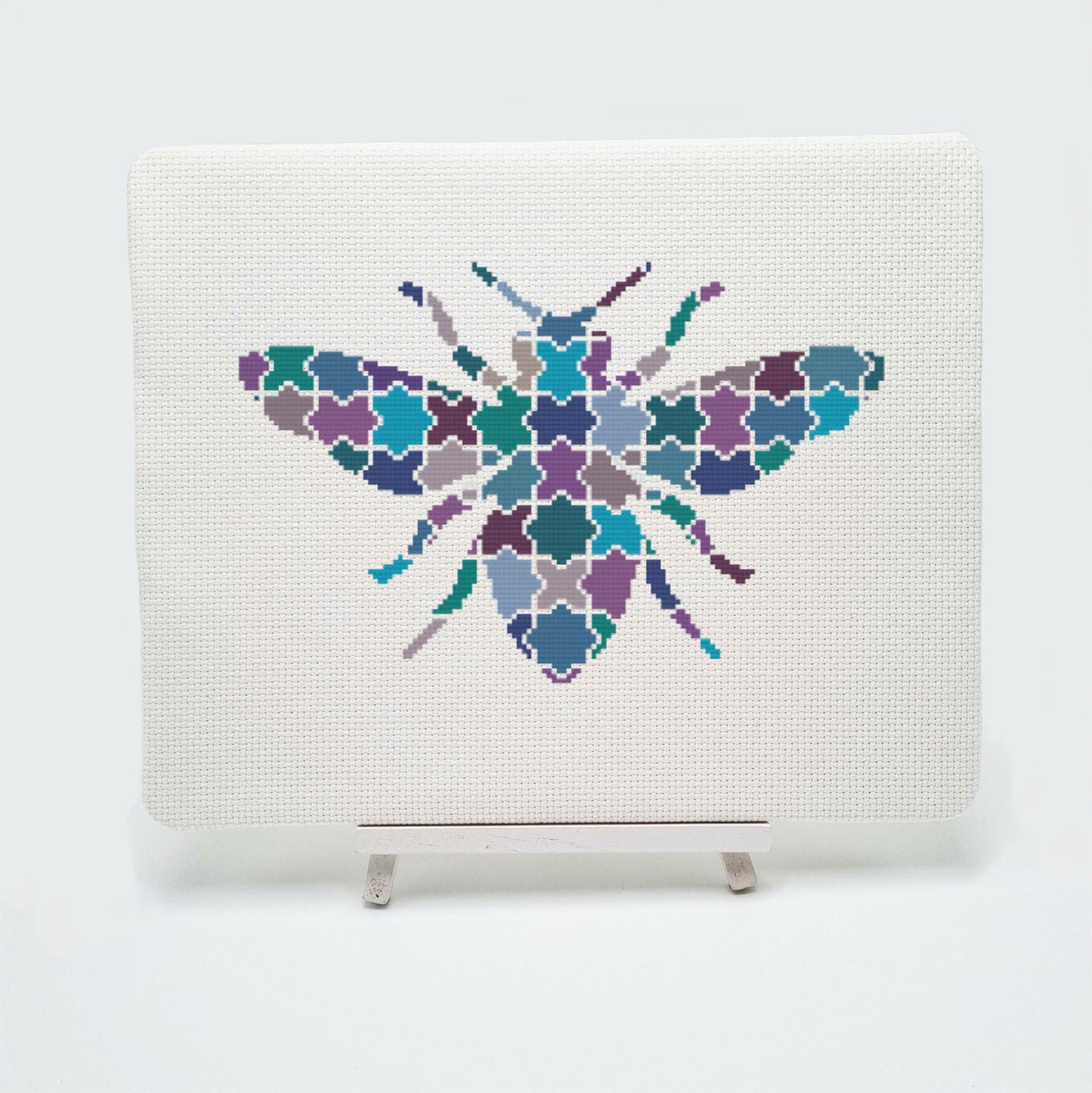 Jigsaw Bee Cross Stitch Chart