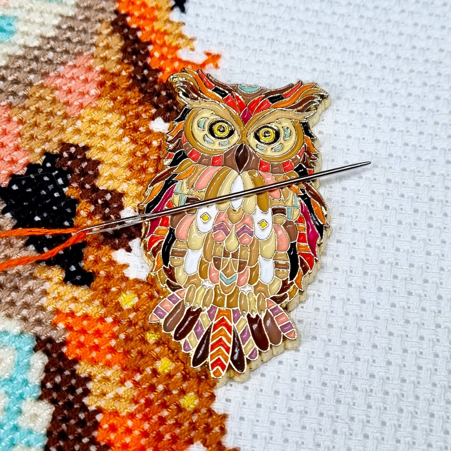 Needlework Accessory Bundle: 20 Needle Minders